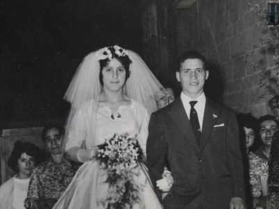 Tutto per� ebbe fine nel 2002. Il perch� ce lo spiega Lucia, mentre ci mostra emozionata le foto del loro matrimonio e dei sei figli nati dalla coppia. �Hanno tutti intrapreso strade diverse dalla nostra � sottolinea � � cos� una volta diventati anziani non abbiamo potuto che chiudere definitivamente l�attivit�